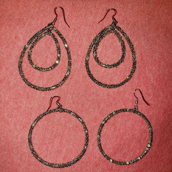 2 Pairs of Most Likely Silver Large Mesh Earrings - Picture 3 of 6